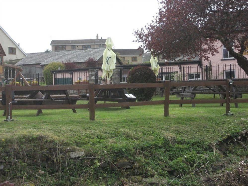 Cae Y Rhedyn Annexe Hotel Crickhowell Exterior photo